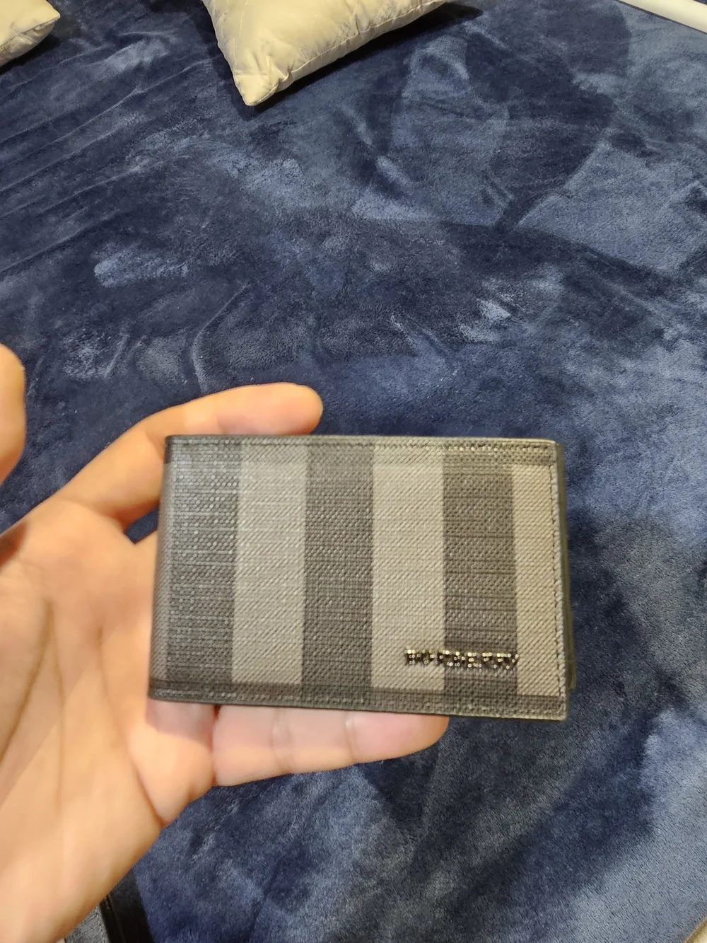 Burberry Men’s Black Textured Leather Cardholder